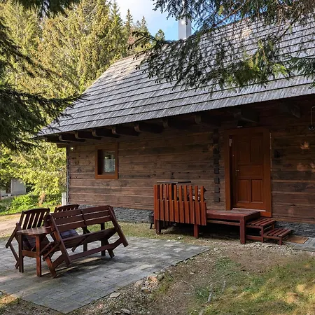 Jariabka - Sun Terace, Fireplace, Grill, Space To Play, Embrace Of The Forest In The Tatras 木屋